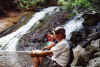 nick&richatwaterfall.jpg (50241 bytes)