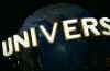 universalglobeatnight.jpg (35729 bytes)